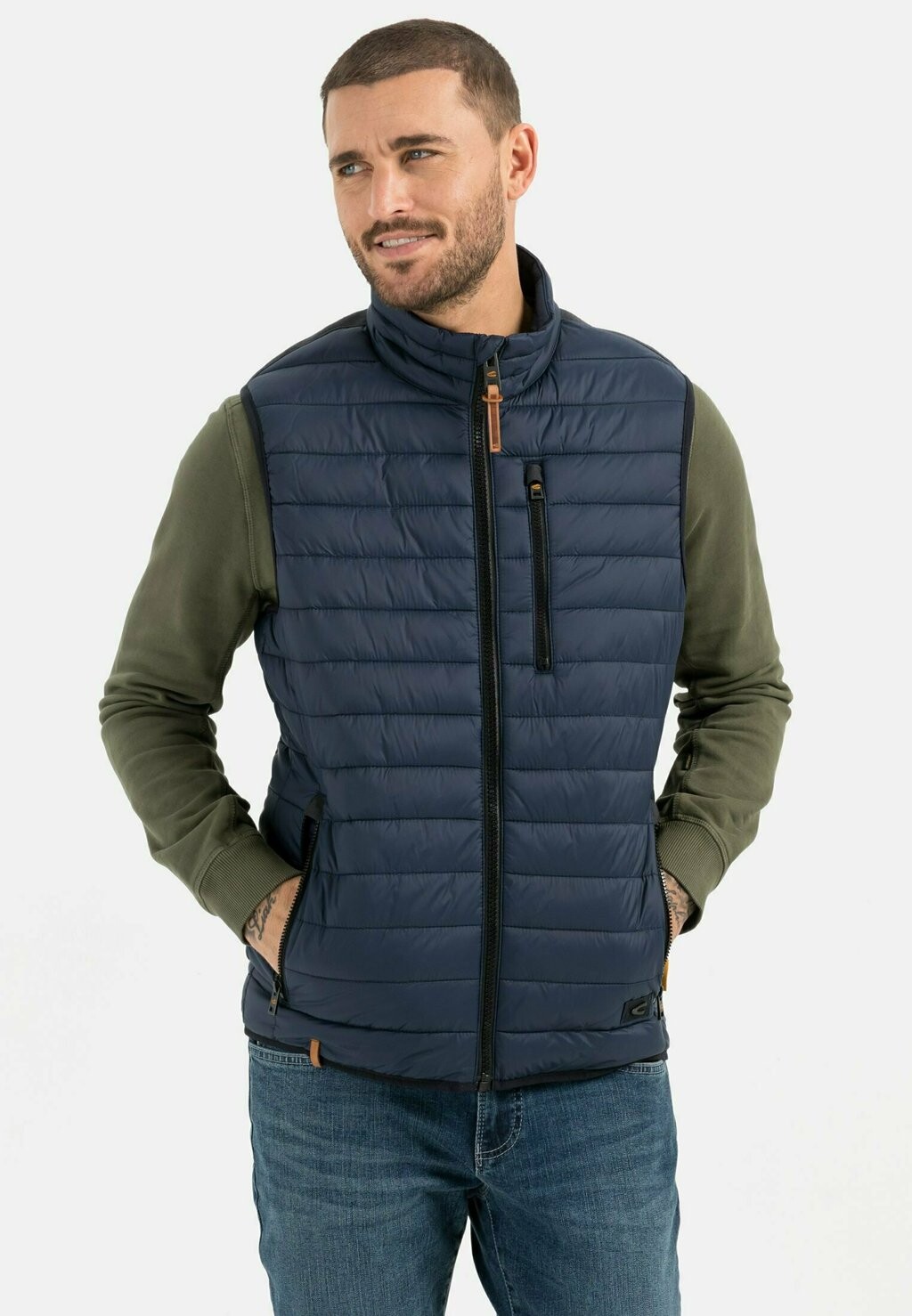 

Жилет camel active