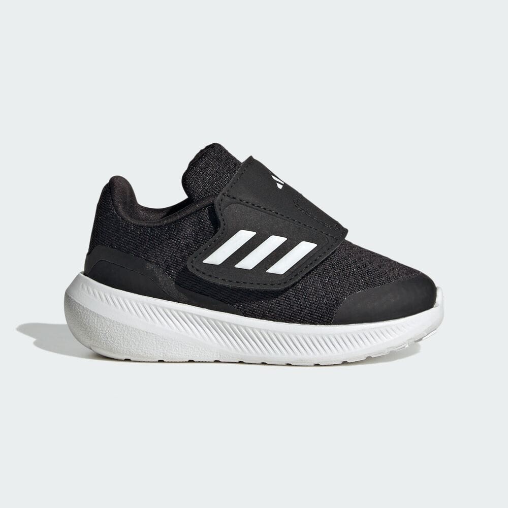 

Кроссовки Adidas HP5863, черный