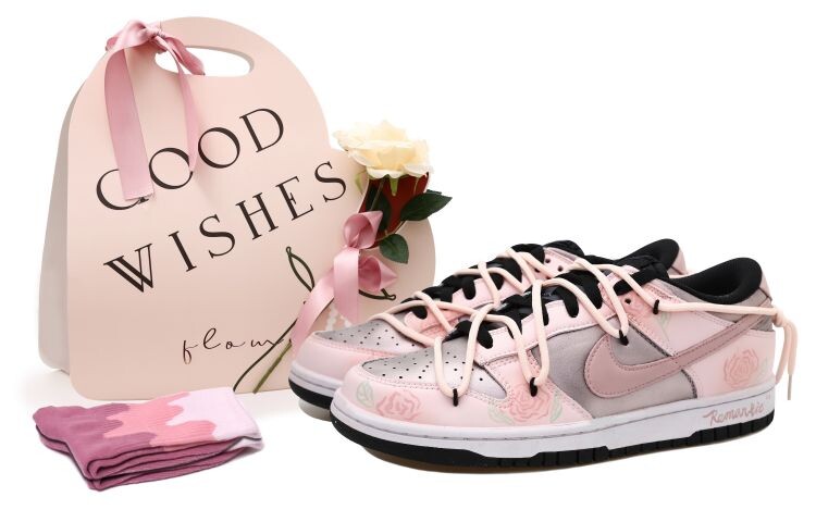 

Женские кроссовки для скейтбординга Nike Dunk