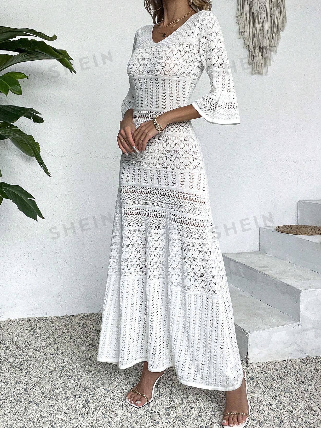 цена Вязаное женское платье в богемном стиле с V-образным вырезом и длинными рукавами-колокольчиками., белый