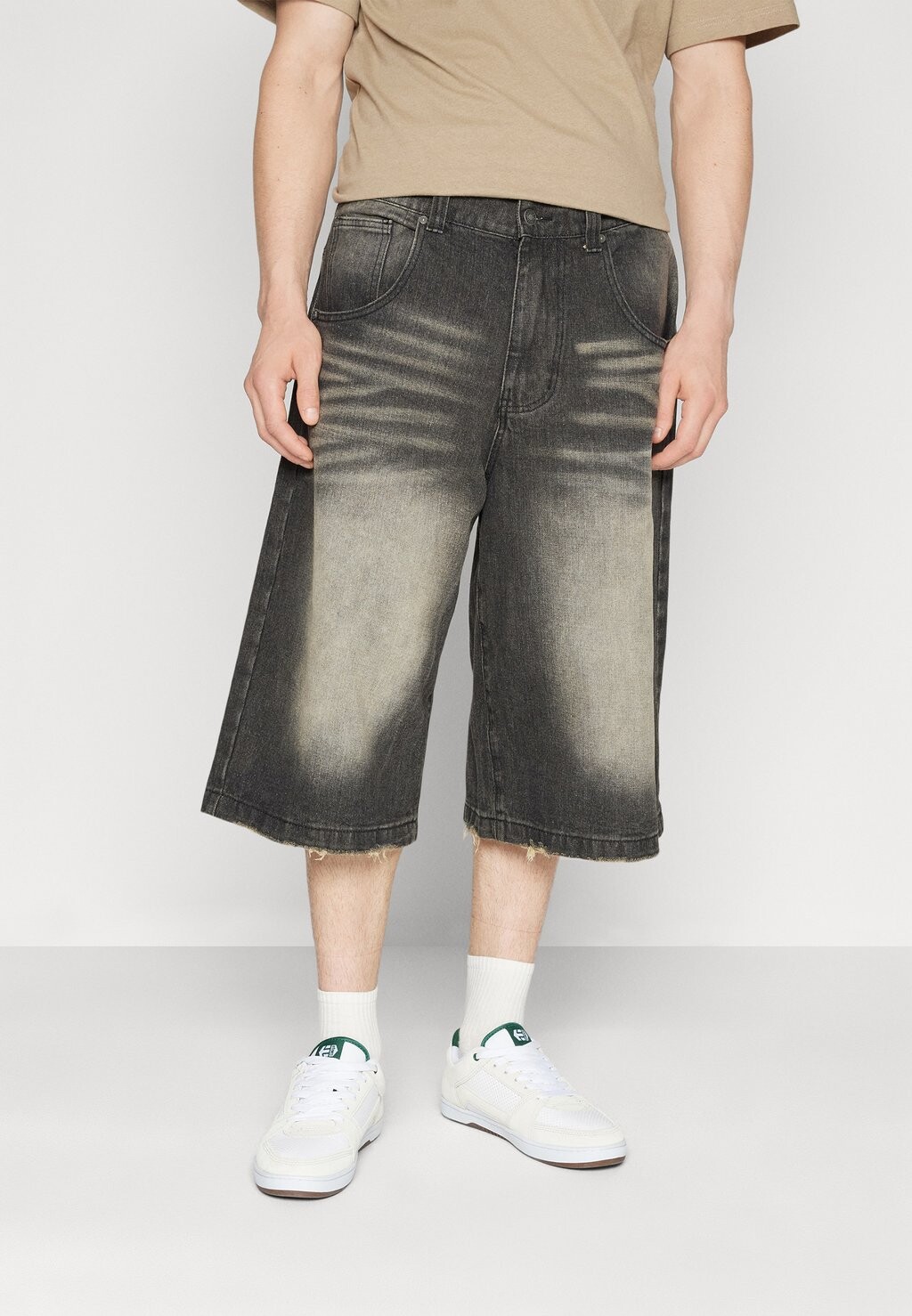 

Джинсовые шорты Colossus Jaded London, цвет washed black