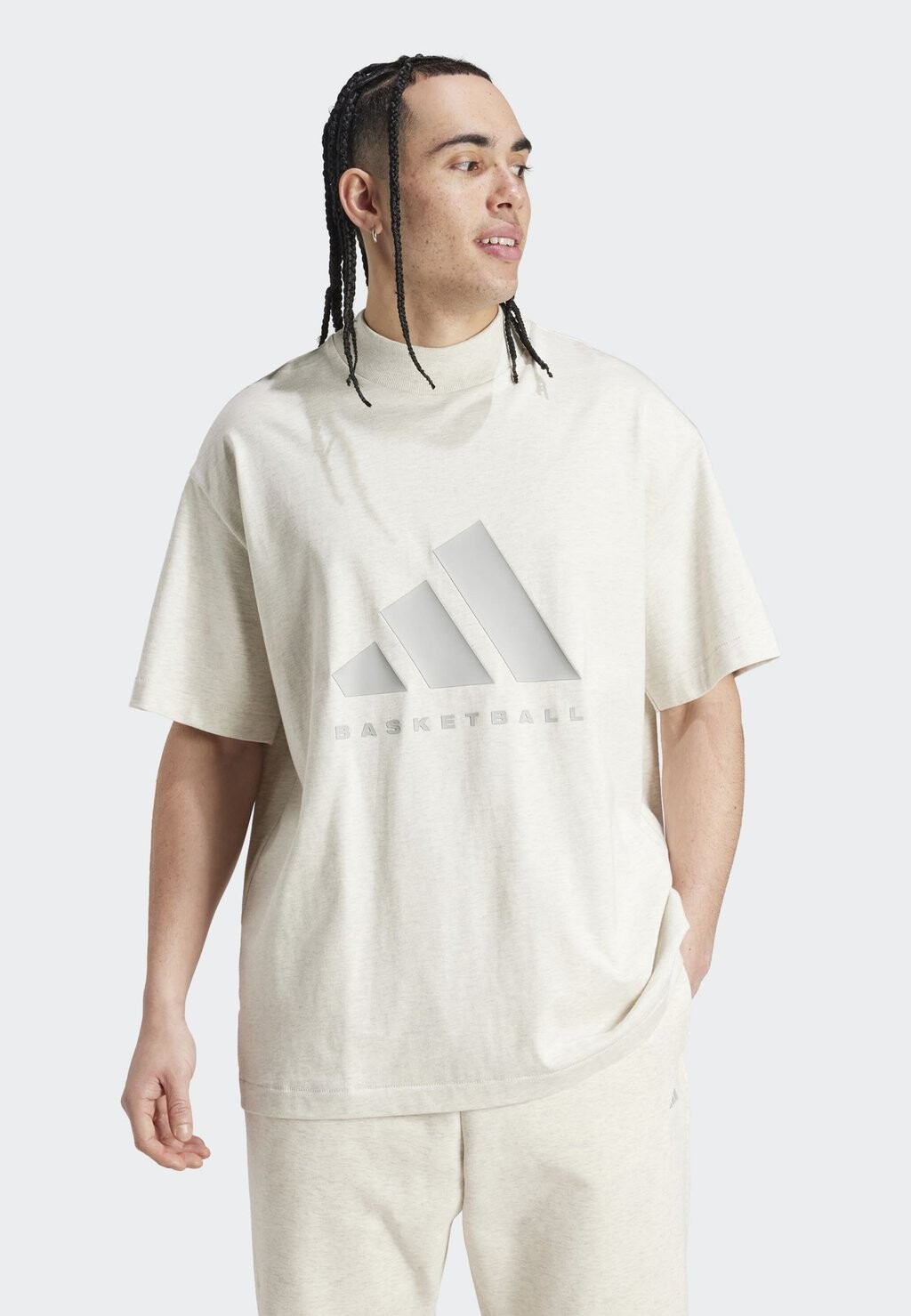 

Футболка с принтом BASKETBALL CREW adidas Originals, цвет cream white mel.
