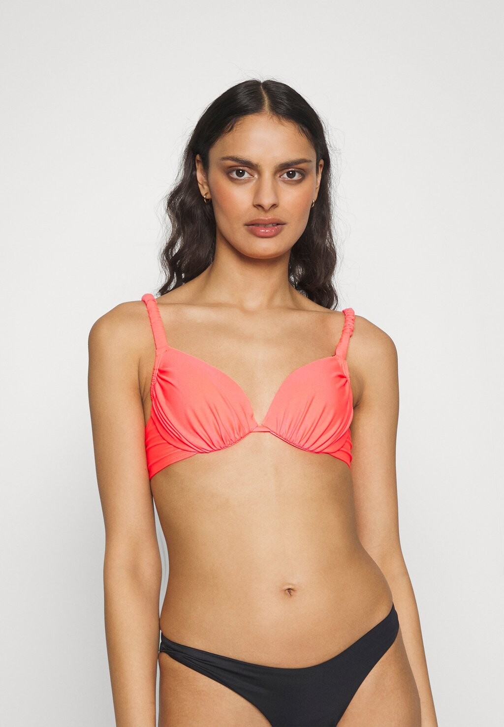 

Верх бикини Hunkemöller, красный
