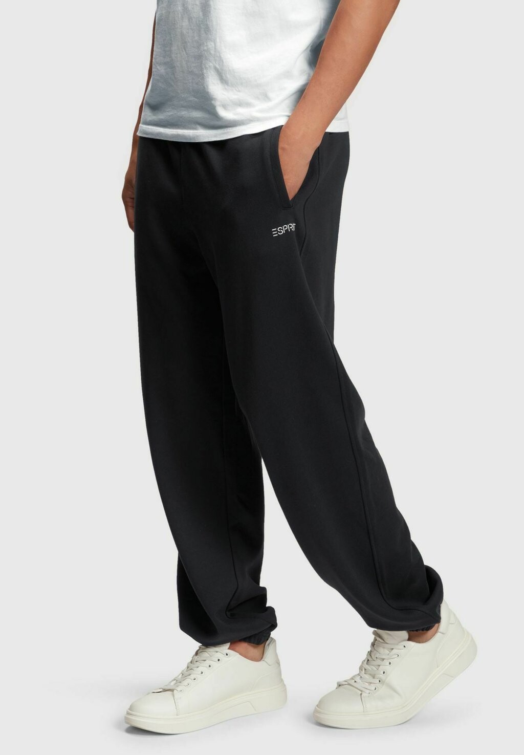 

Спортивные брюки LÄSSIGE LOGO Esprit, черный