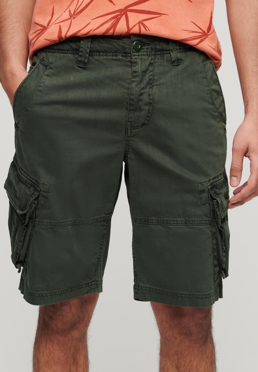 

Шорты CORE Superdry, оливковый