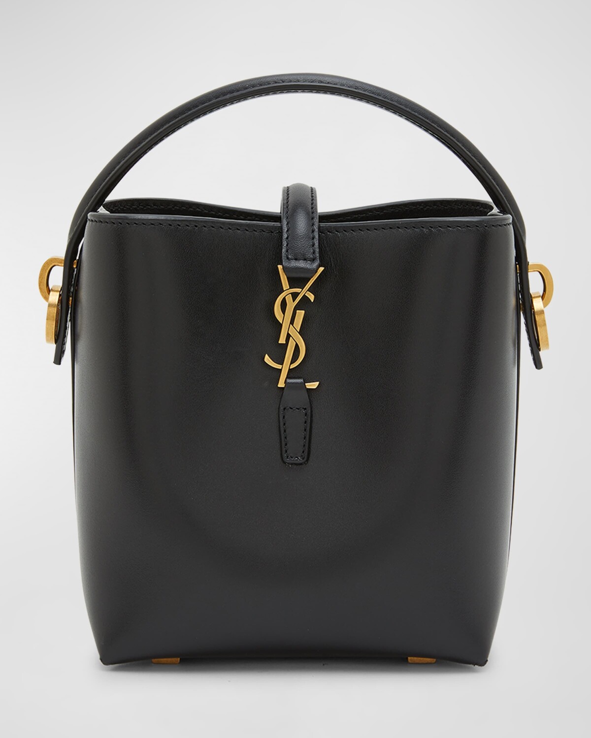 

Сумка-мешок Le 37 Mini YSL из гладкой кожи Saint Laurent, цвет Noir