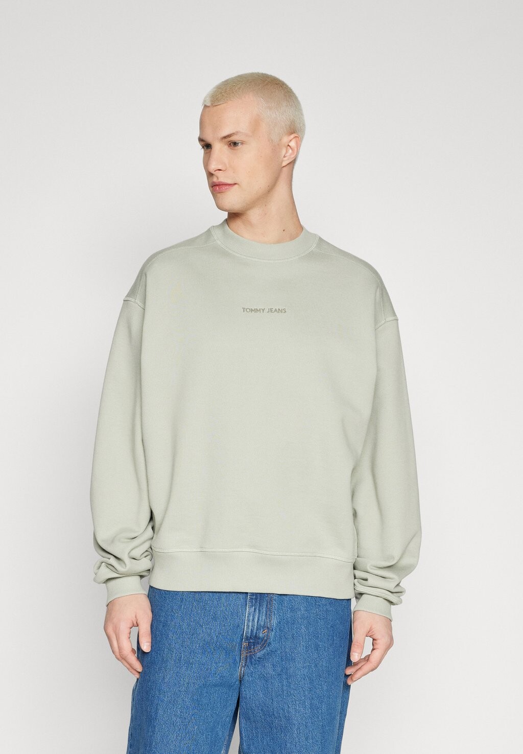 

Толстовка с капюшоном Tommy Jeans, оливковый