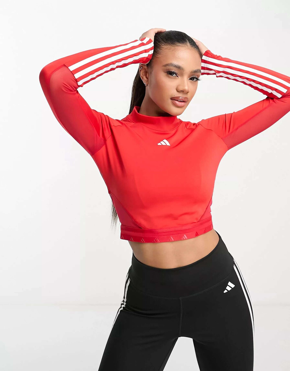 

Красный укороченный топ с длинными рукавами и 3 полосками adidas Training Hyperglam adidas performance