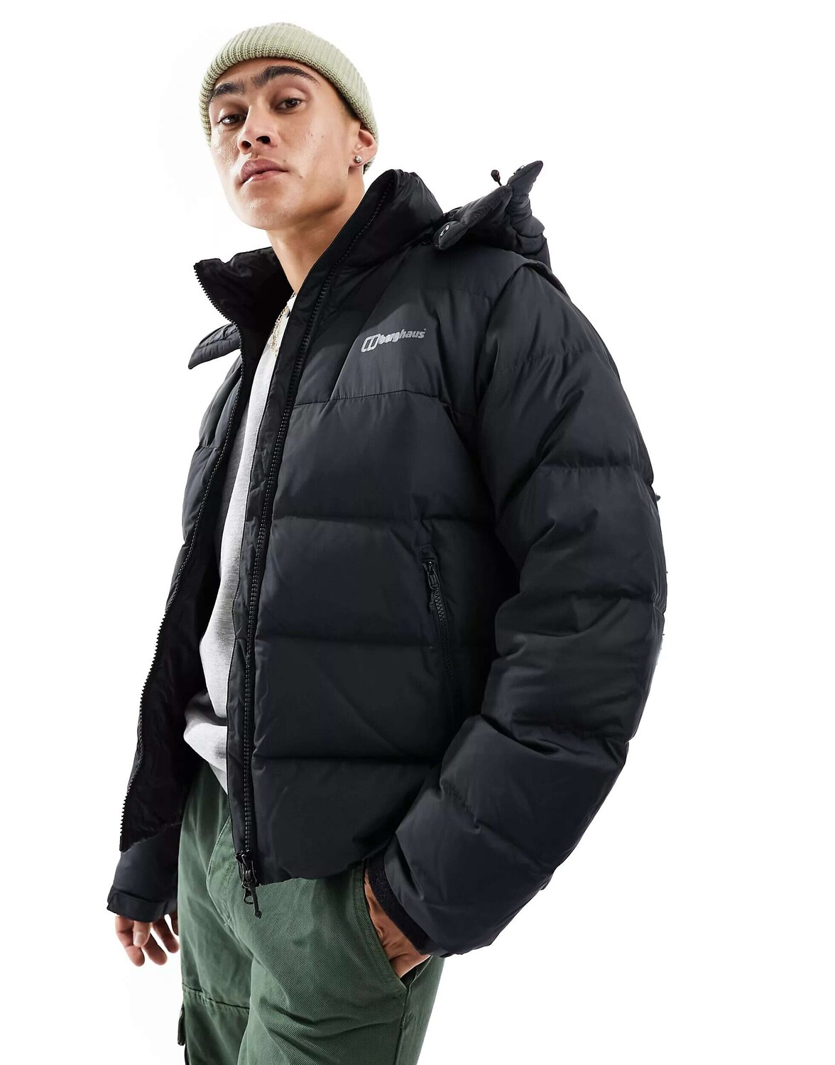 

Черный пуховик Berghaus Embo 4в1