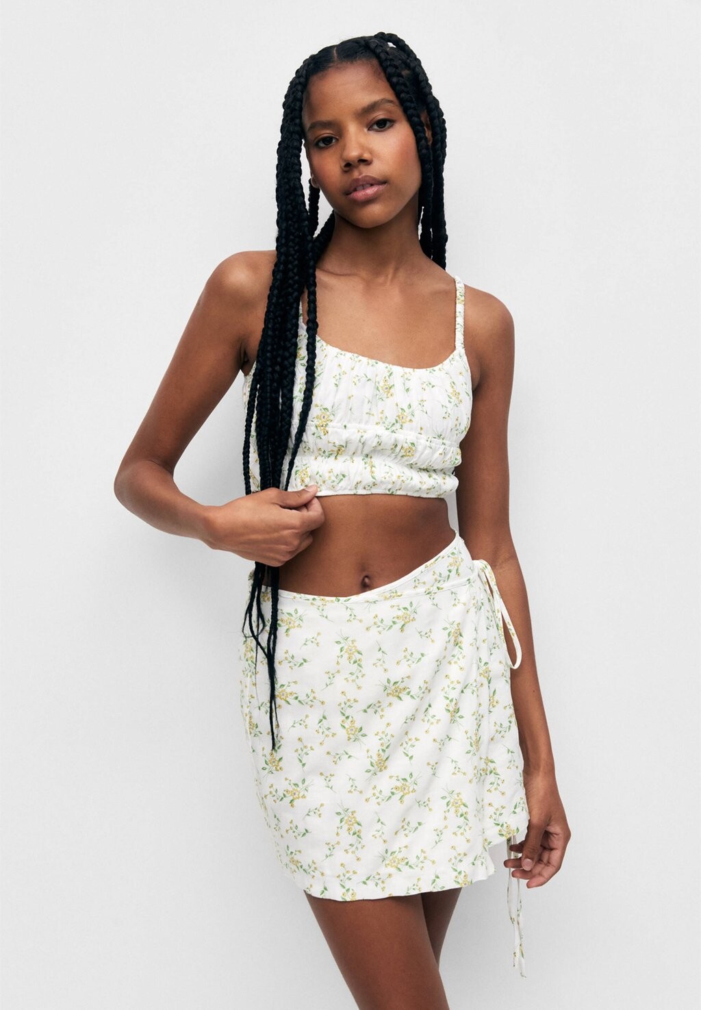 

Топ PULL&BEAR, белый