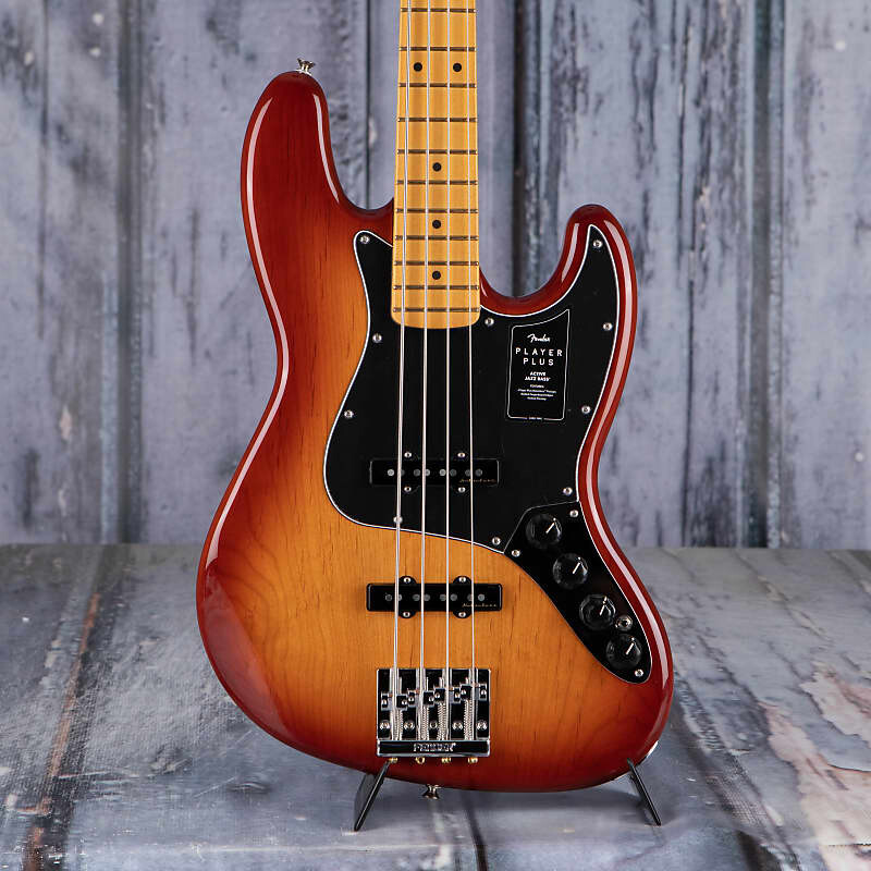

Басс гитара Fender Player Plus Jazz Bass, Sienna Sunburst