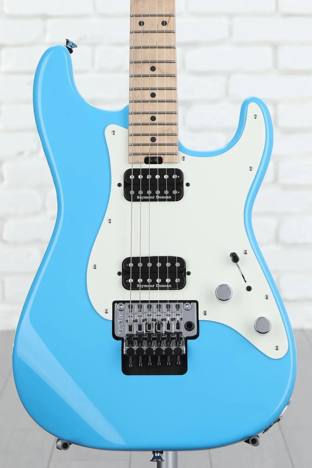 

Электрогитара Charvel Pro-Mod So-Cal Style 1 HH FR M - Infinity Blue