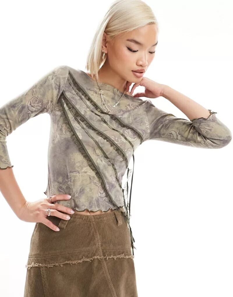 

Топ с вырезом-лодочкой Reclaimed Vintage и принтом «розы в стиле гранж»