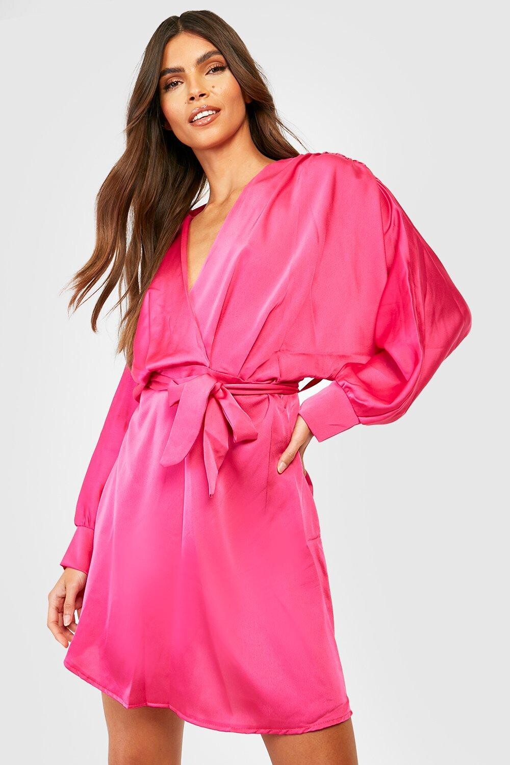 

Мини-платье из атласа с запахом Boohoo, фуксия