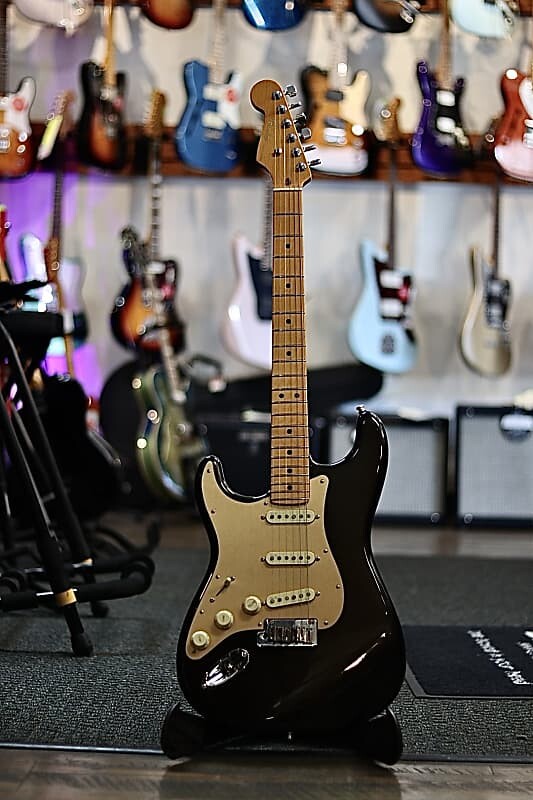 

Электрогитара Fender American Ultra Left Hand - Texas Tea