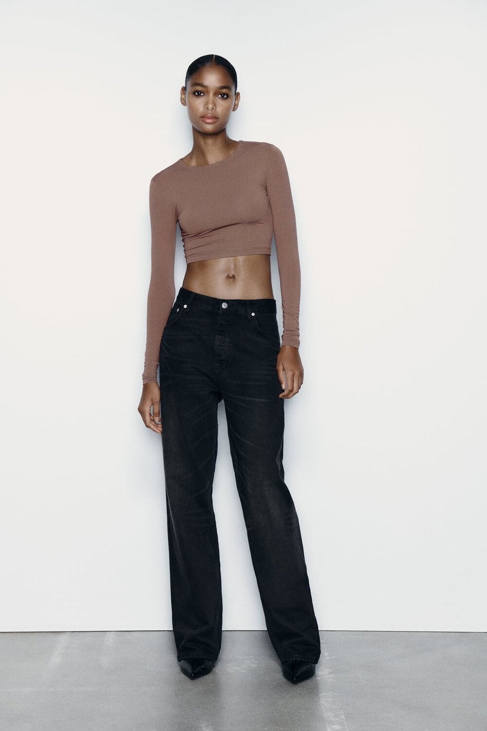 

Укороченная футболка из полиамида ZARA, коричневый