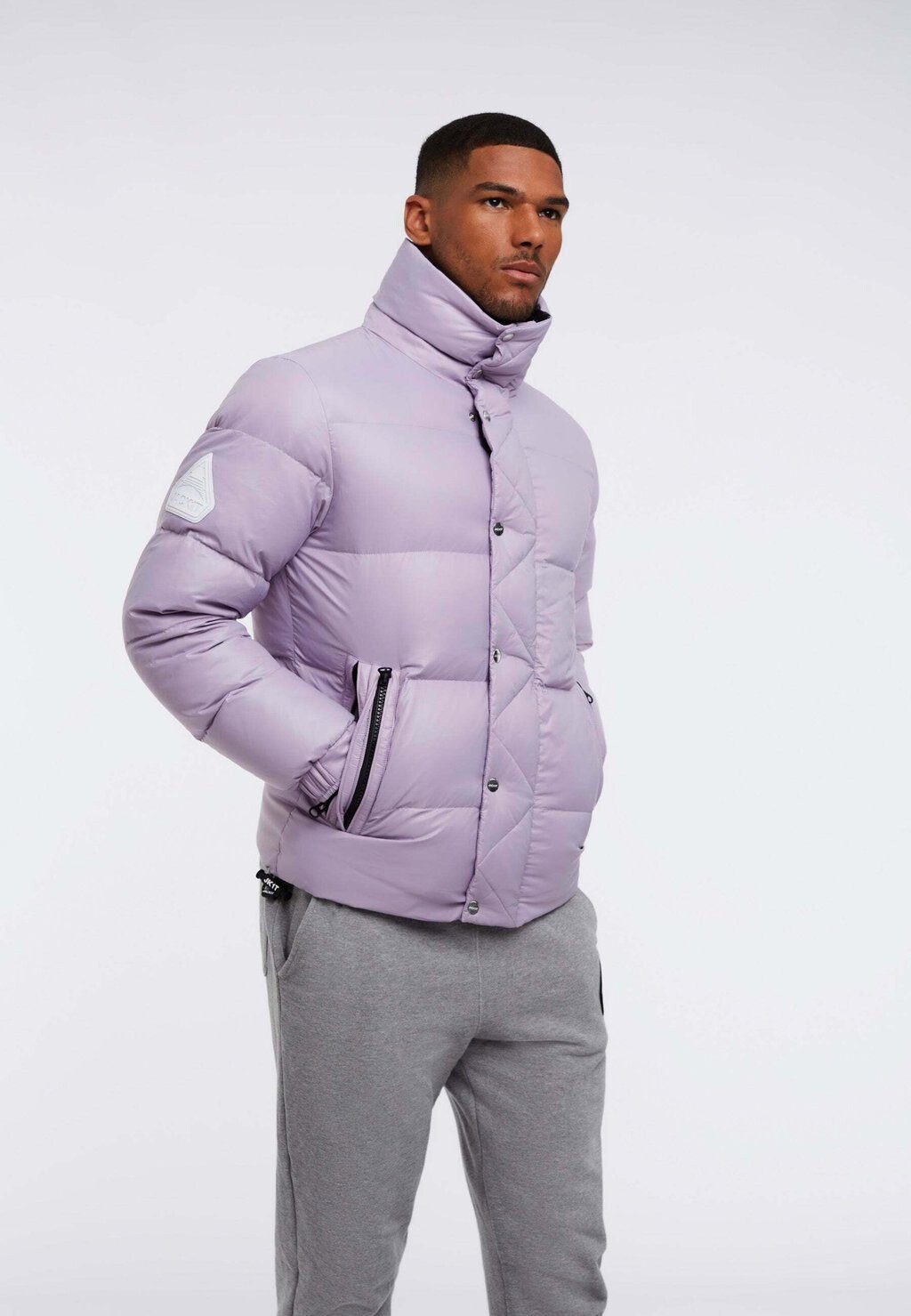 

Пуховик Puffer JACK1T, цвет lilac black