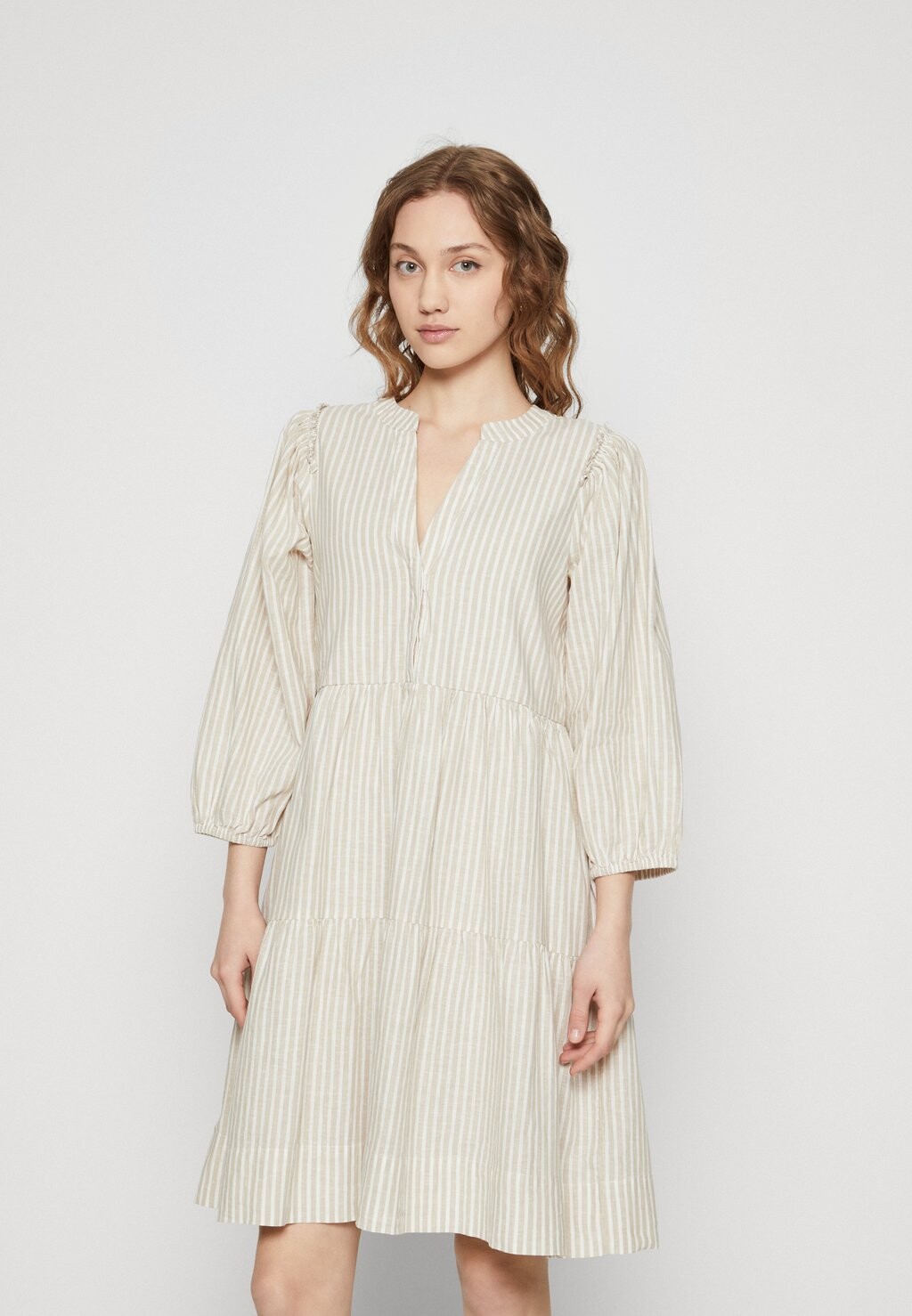 

Летнее платье SLFHILLIE Selected Femme, белый