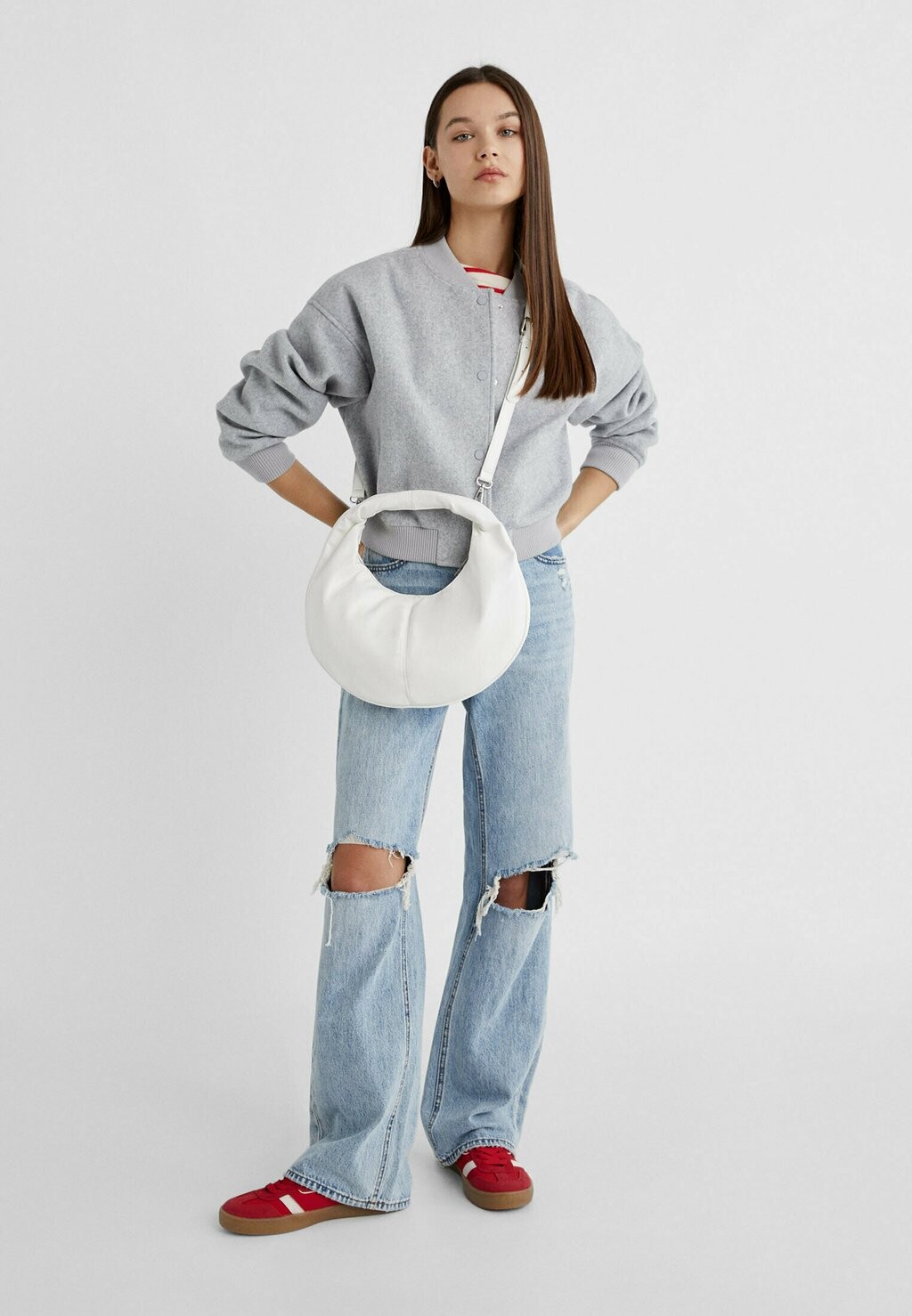 

Сумка OVAL Stradivarius, цвет white