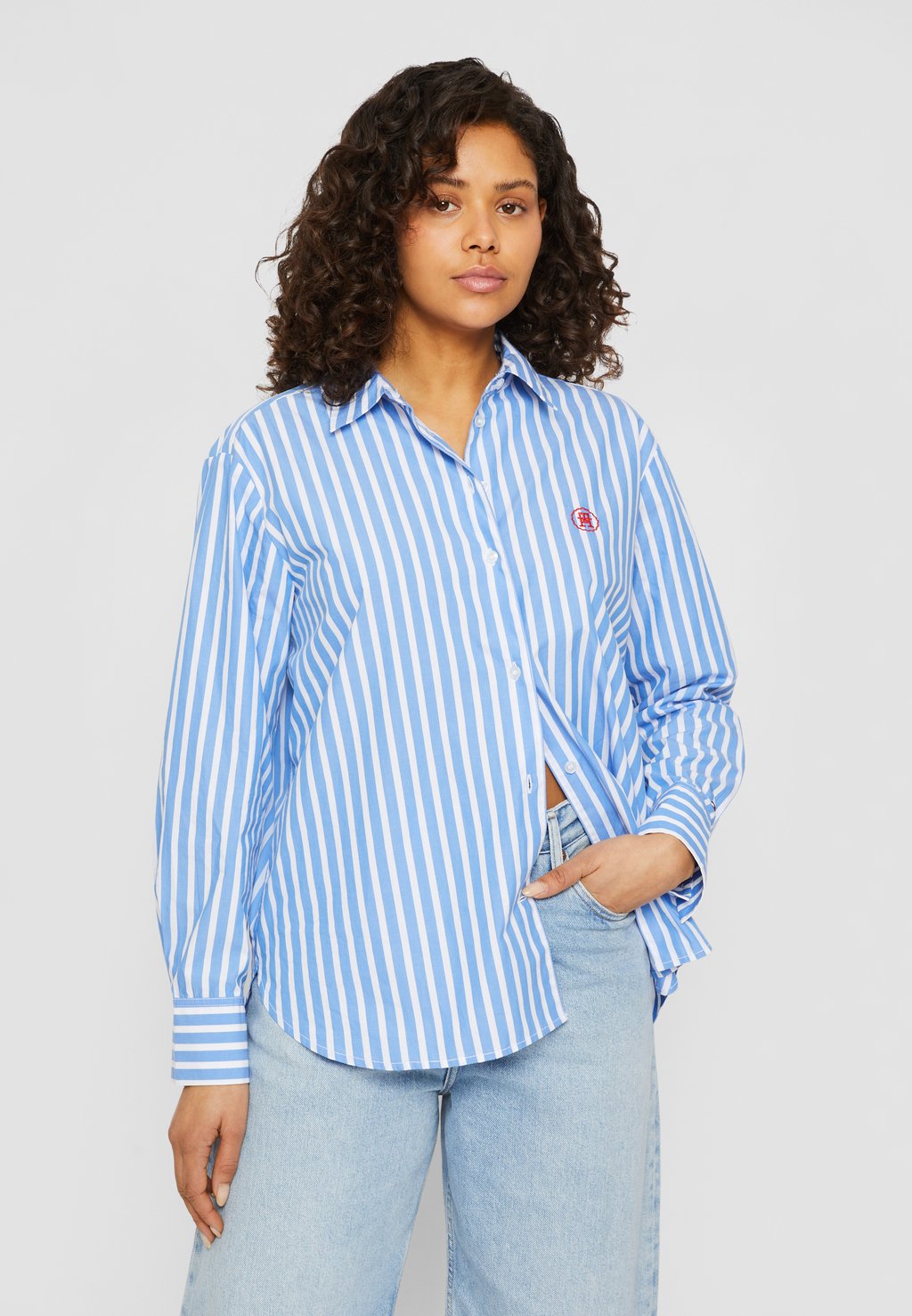 

Блузка-рубашка STRIPE EASY FIT SHIRT Tommy Hilfiger, цвет blue spell