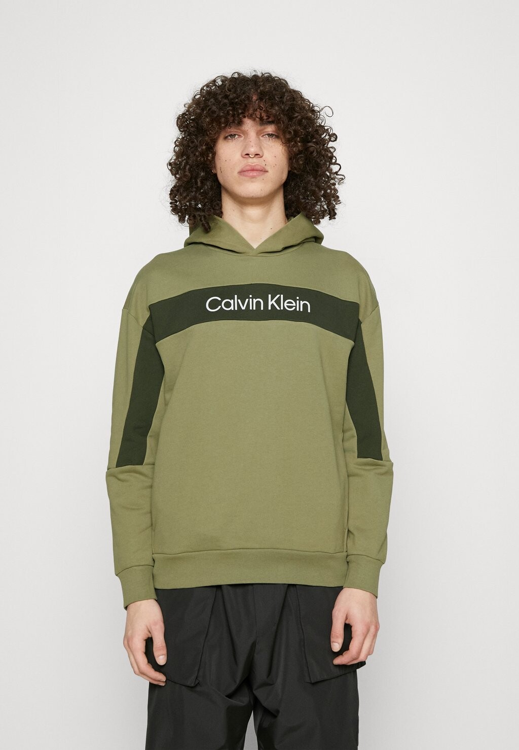 

Толстовка Calvin Klein, темно-оливковый