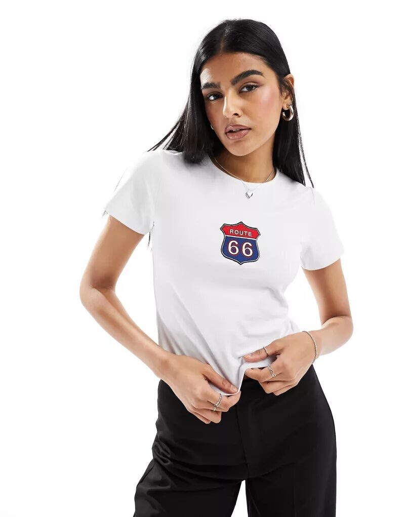 

Укороченная футболка цвета слоновой кости с вышивкой ASOS Design Route 66