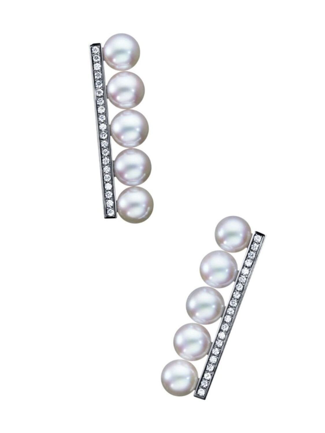 

Серьги Colleciton Line из белого золота с бриллиантами TASAKI, серебряный
