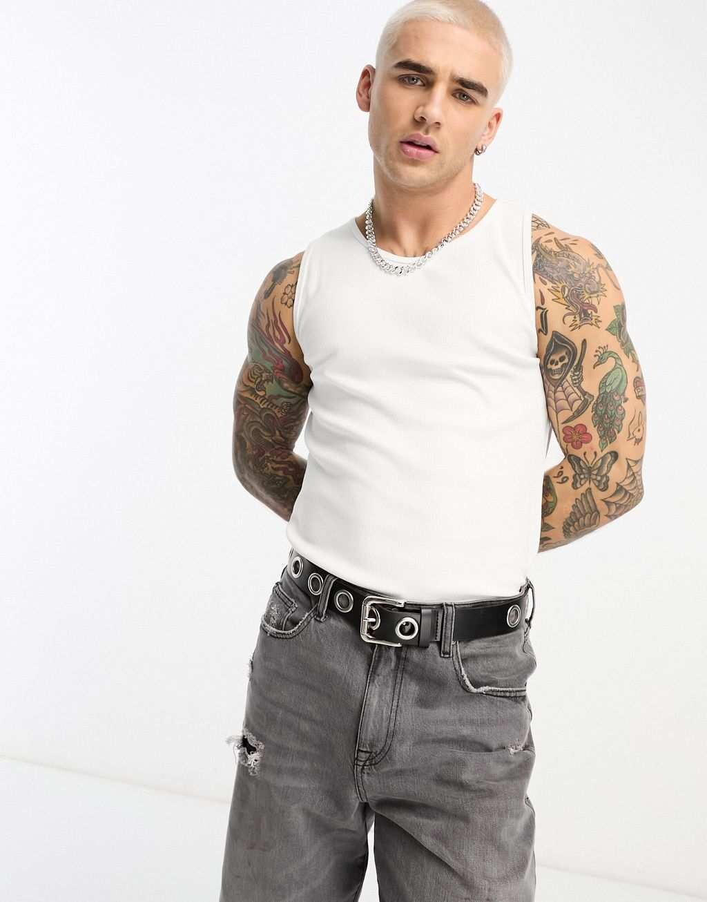 

Белый жилет в рубчик с мускулистым кроем ASOS DESIGN