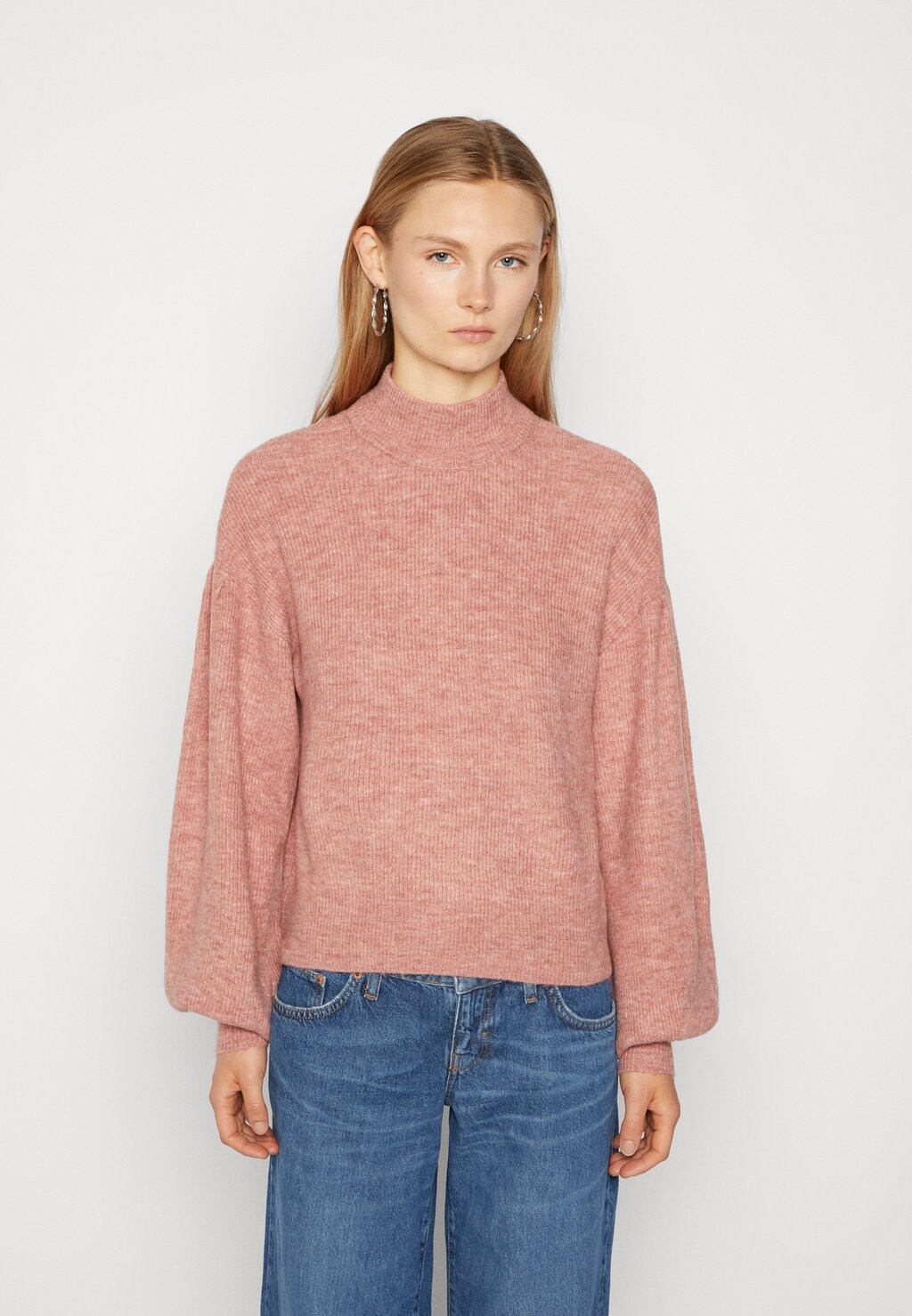 

Свитер Vero Moda, светло-розовый