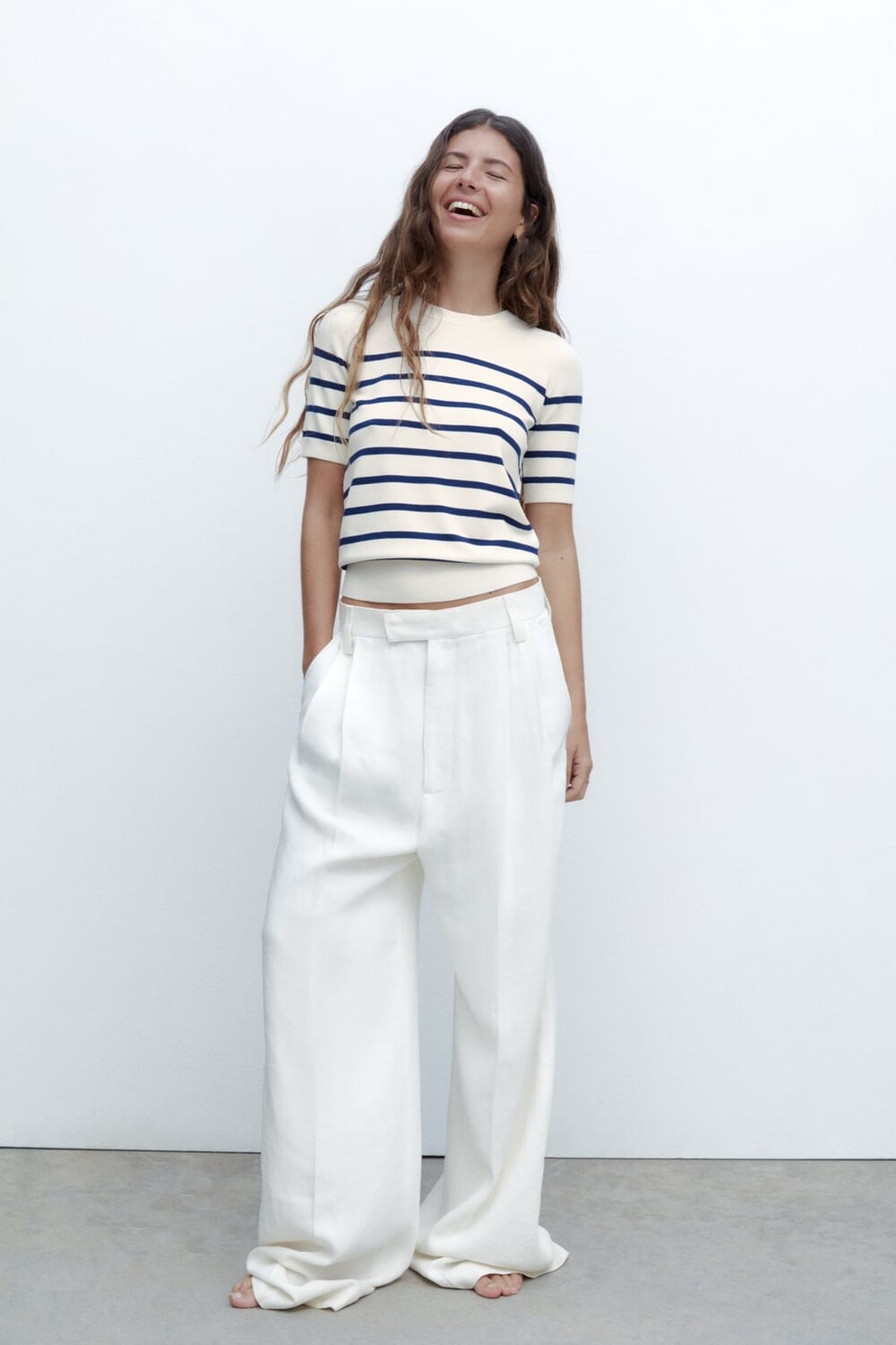 

Базовый трикотажный свитер ZARA