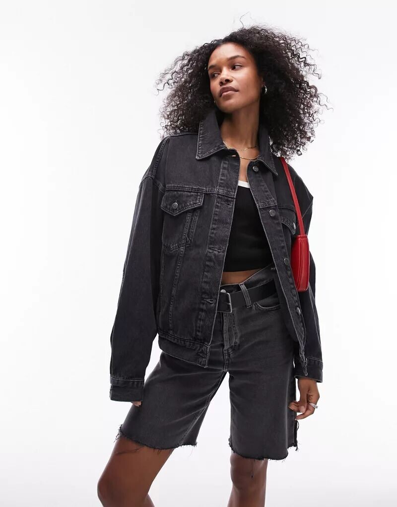 

Черная куртка-баллон Topshop
