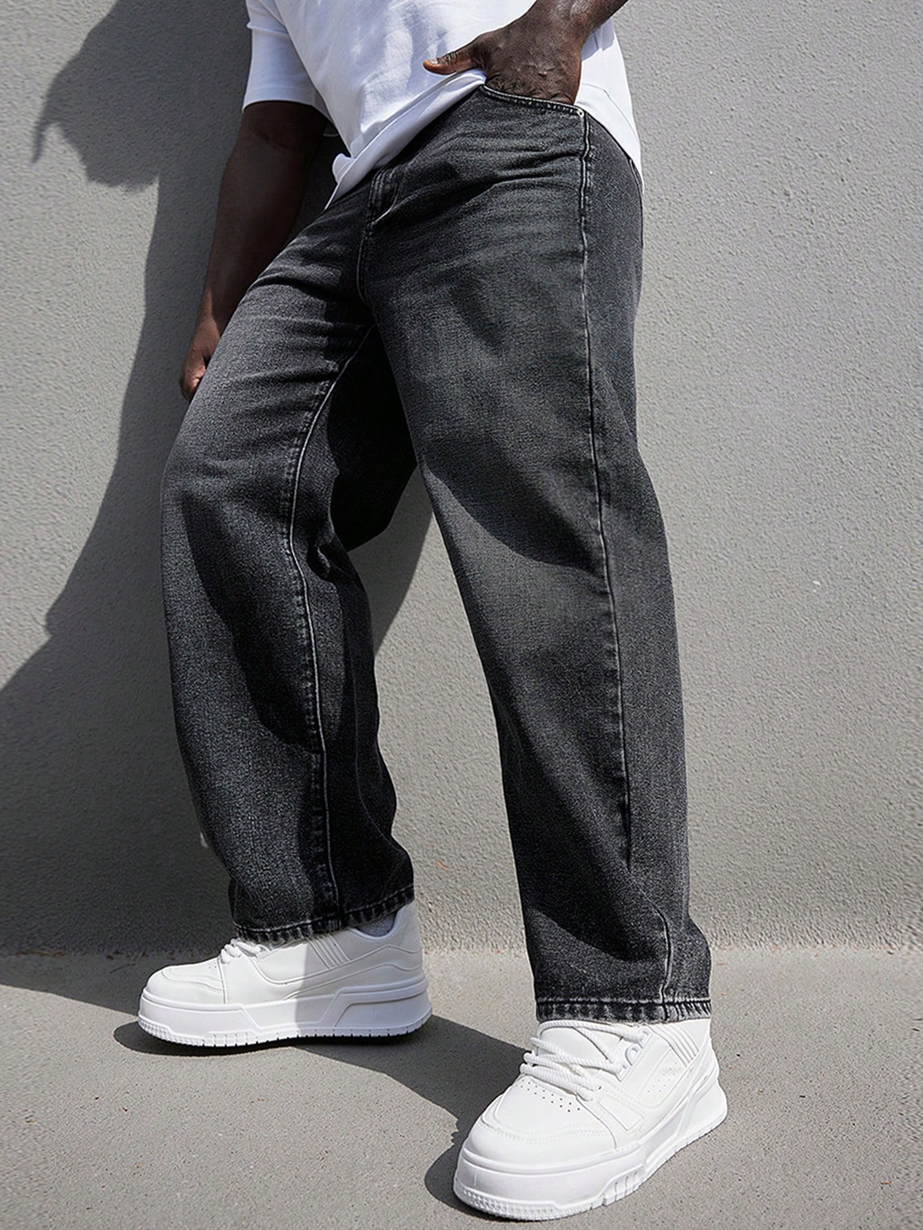 Мужские прямые джинсы больших размеров Manfinity Hypemode со средней посадкой, черный