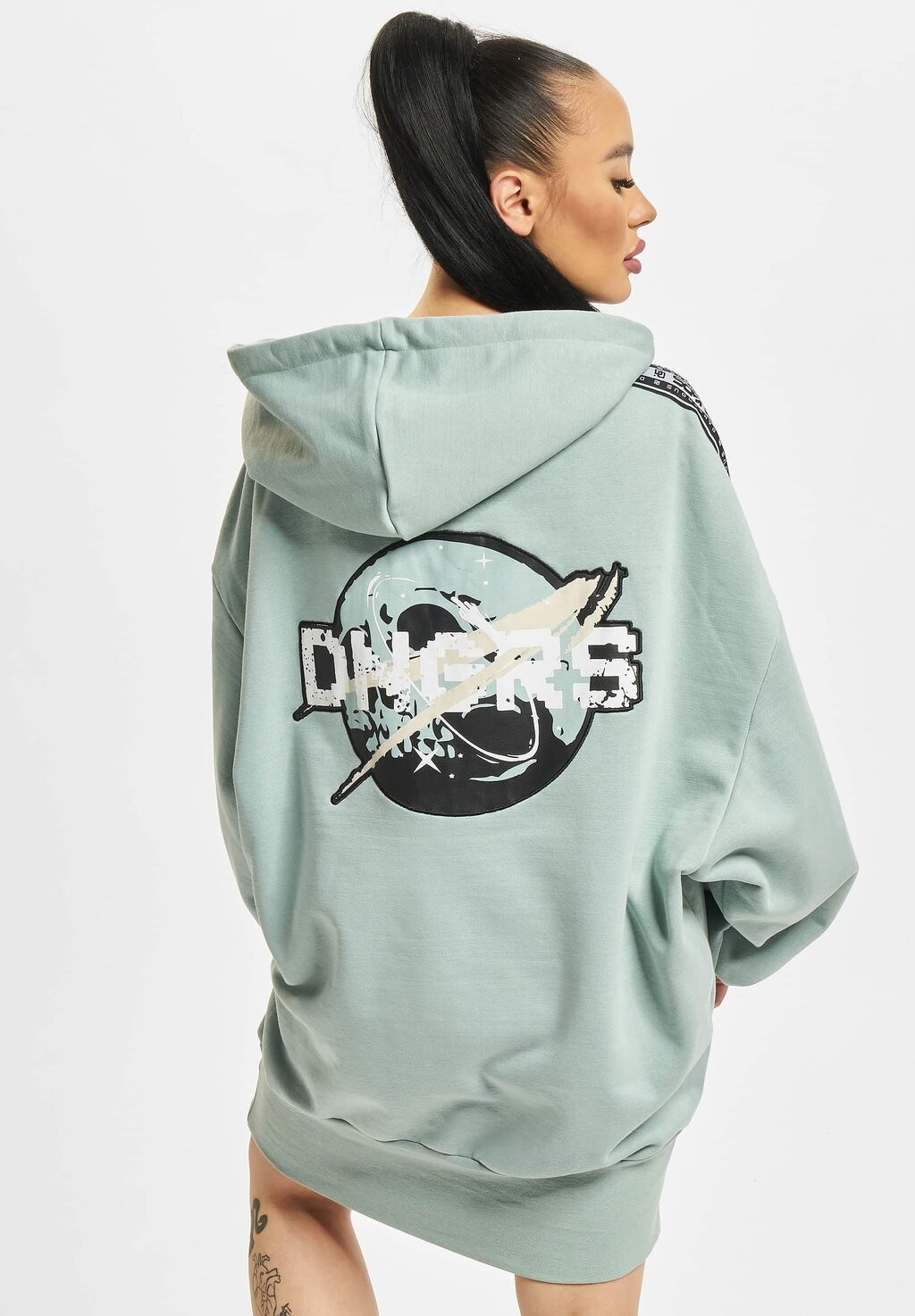 

Летнее платье Dangerous DNGRS, серый