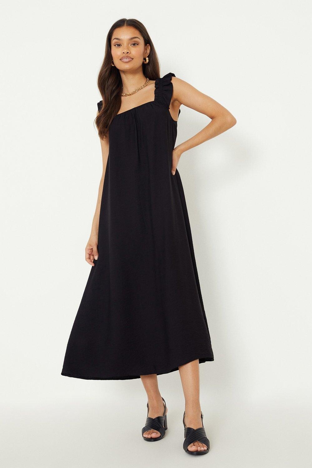 

Миниатюрное платье макси с жатыми лямками и рюшами Dorothy Perkins, черный