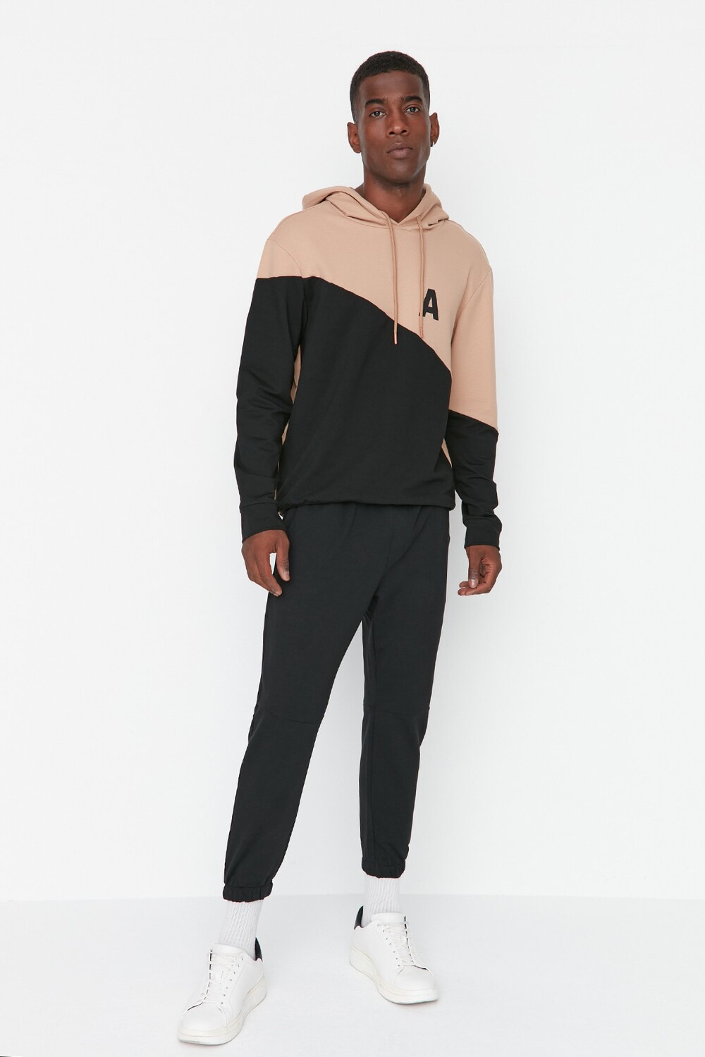 

Спортивный костюм TRENDYOL MAN, черный
