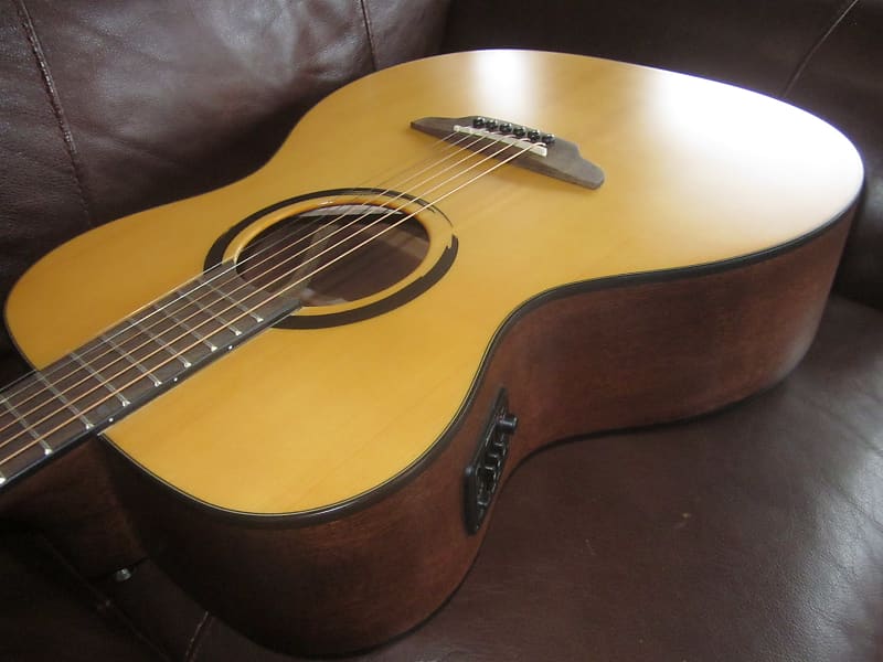 цена Акустическая гитара Luna Wabi Sabi Folk Solid Spruce Top A/E Guitar