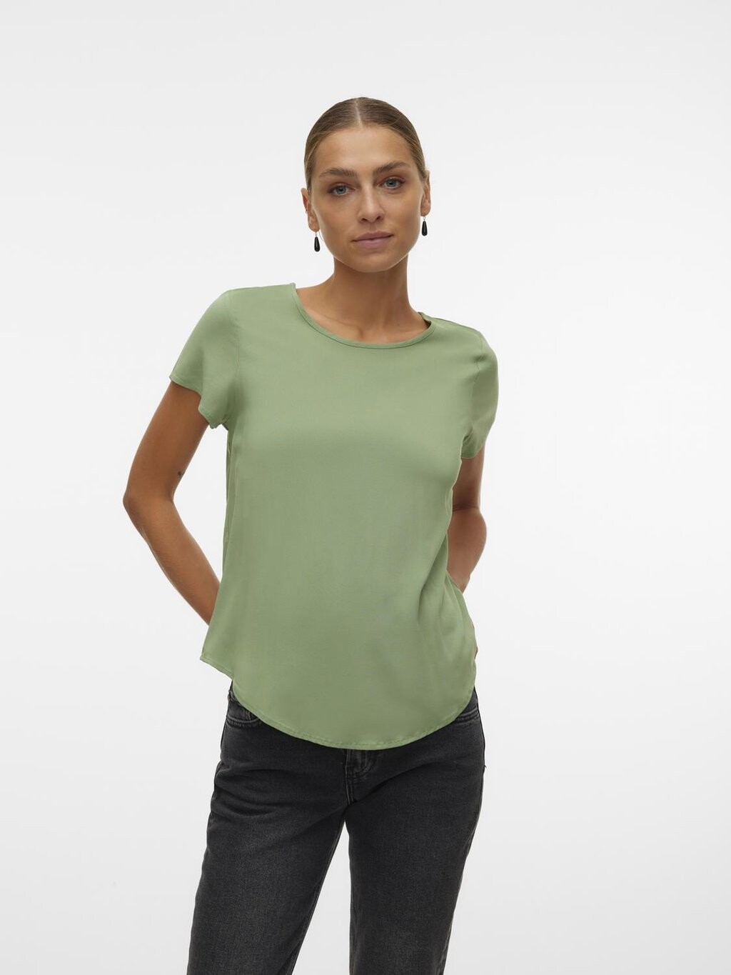 

Футболка базовая Vmbella Vero Moda, цвет hedge green