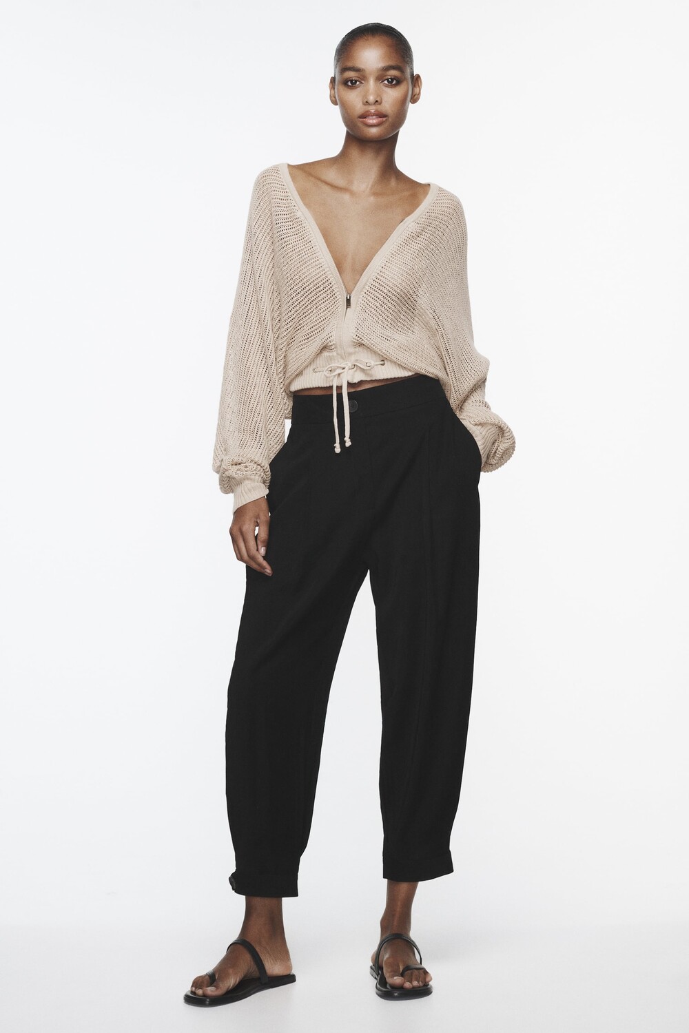 

Брюки с манжетами Zara, черный