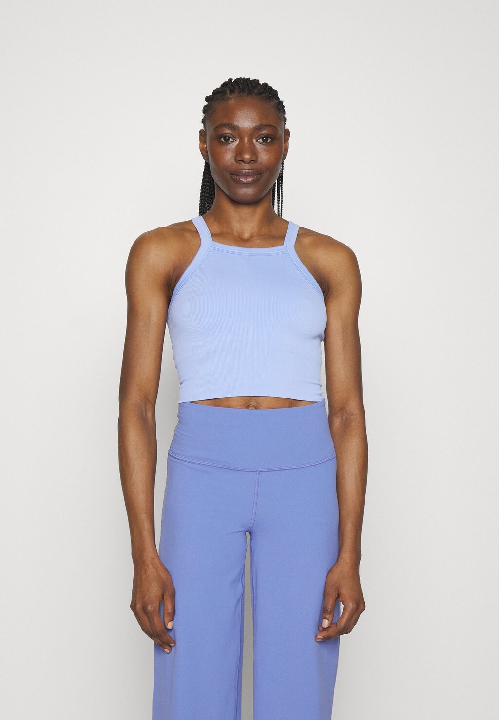 

Топ Athleta