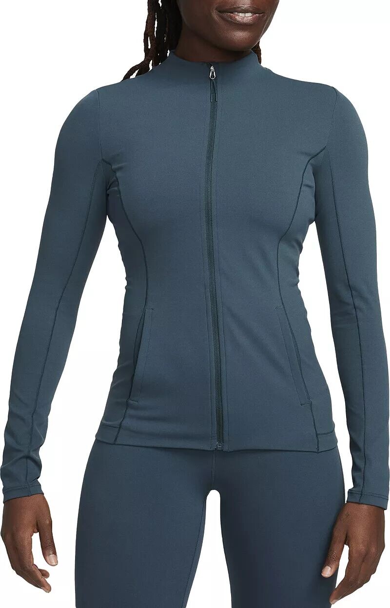 

Женская приталенная куртка Nike Yoga Dri-FIT Luxe