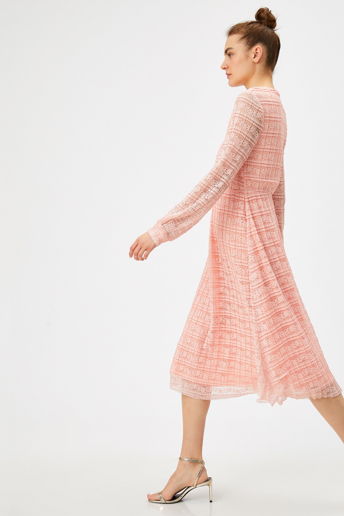 платье deniza пудровое 44 размер новое Женское пудровое платье Koton, розовый