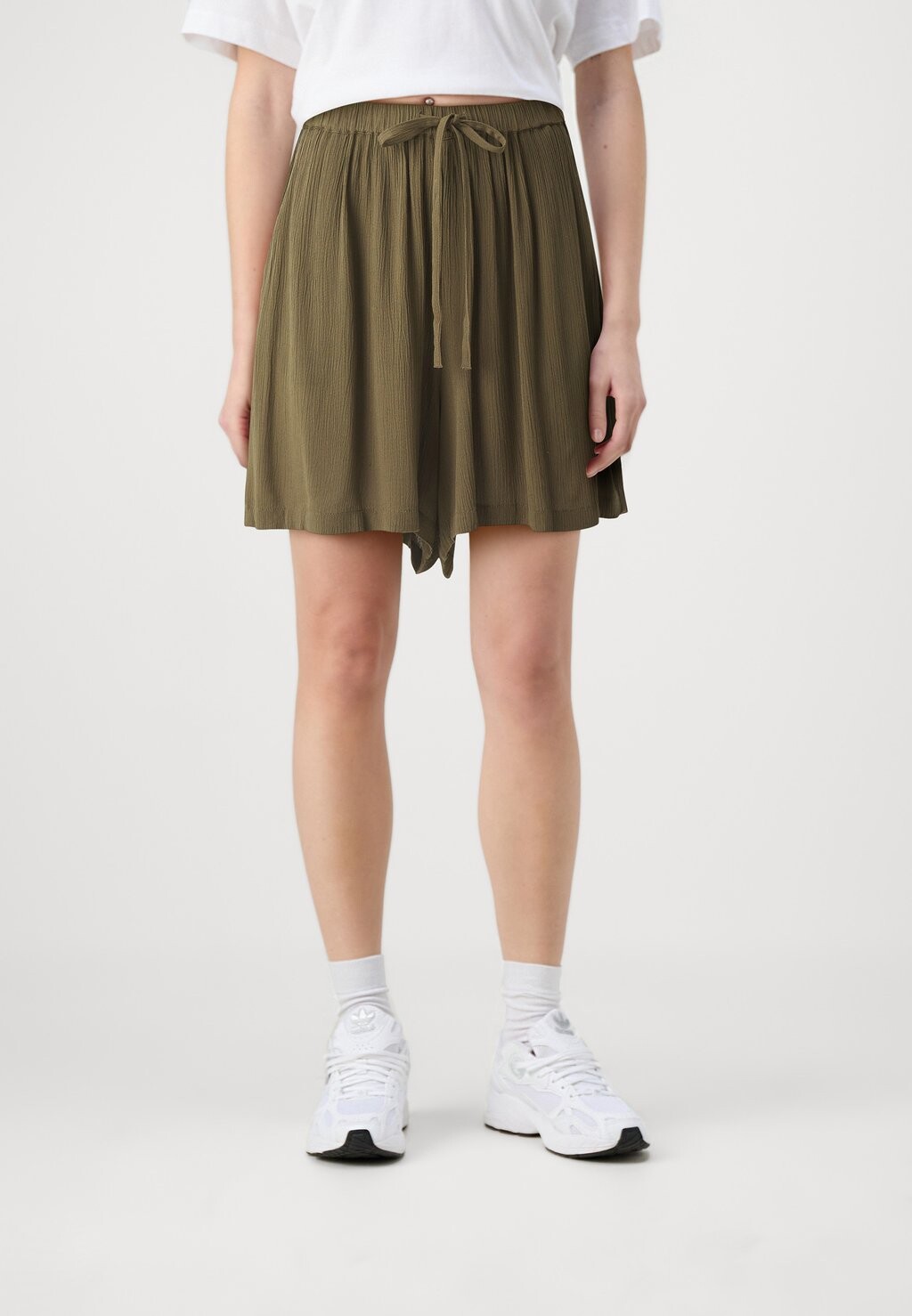 

Шорты Onlchiara Flowy ONLY, каламата