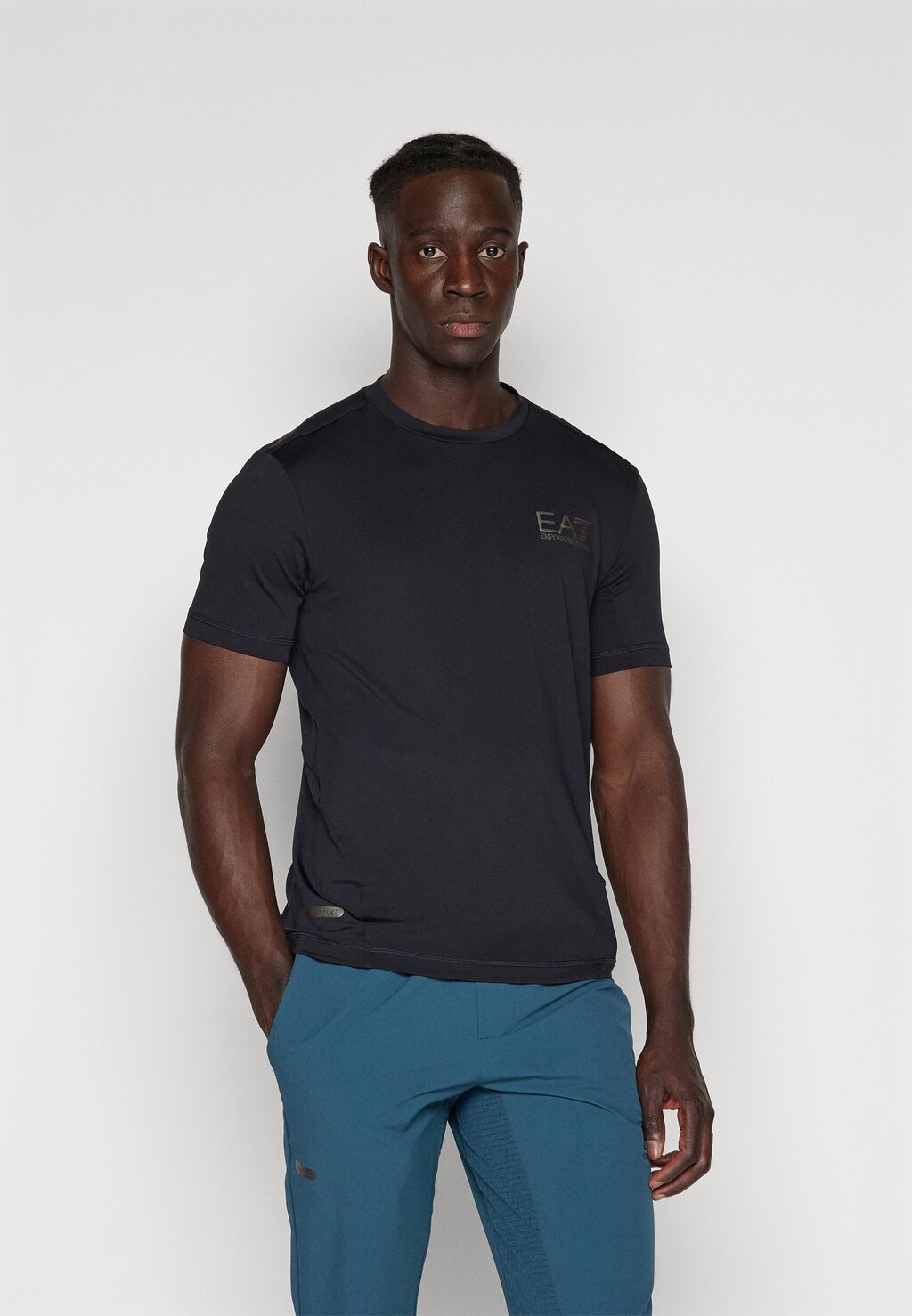 

Спортивная футболка Ventus7 EA7 Emporio Armani, черный