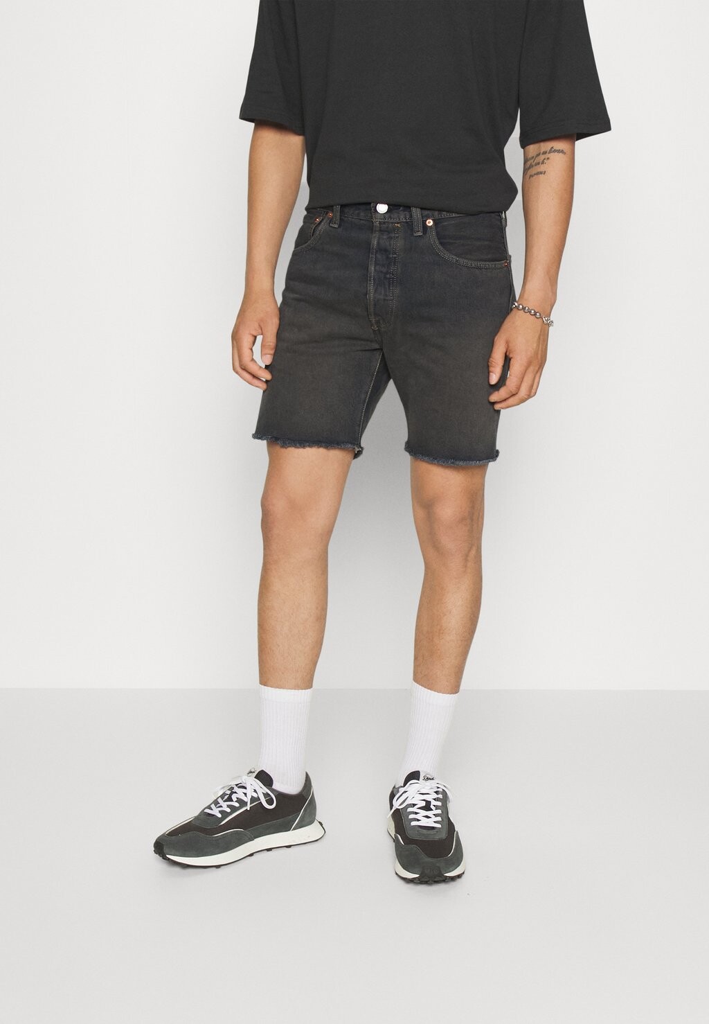 

Джинсовые шорты Levi's