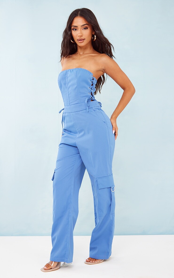 

PrettyLittleThing Petite Синий комбинезон-бандо на шнуровке с карманами-карго