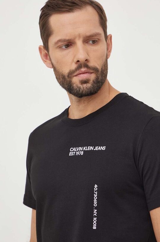 

Хлопковая футболка Calvin Klein Jeans, черный