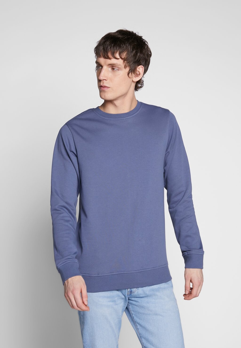 

Свитер Basic Crew Urban Classics, цвет vintageblue