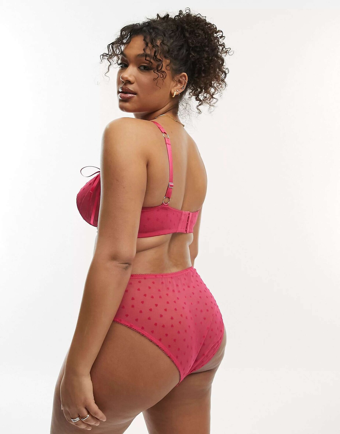 Розовые бразильские трусы из сетки с сердечками ASOS DESIGN Curve Minnie