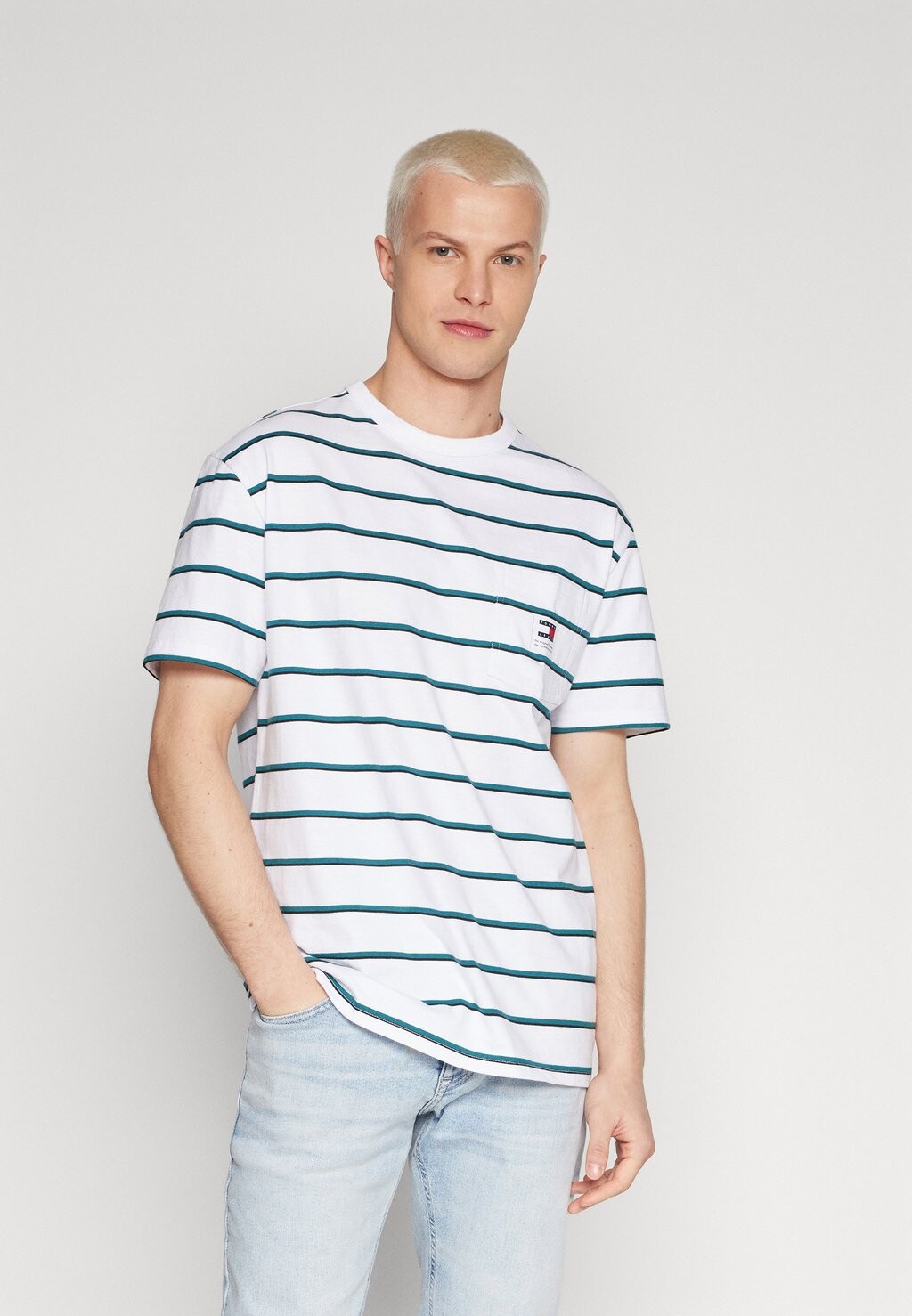 

Футболка с принтом Tommy Jeans, белый