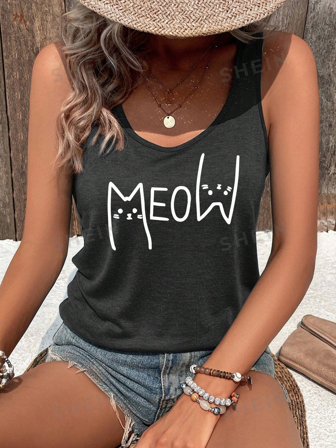 

SHEIN LUNE Повседневная майка с бейсболом и принтом в виде сердечек, темно-серый